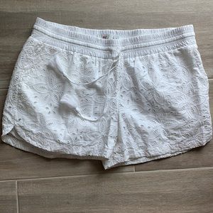 Vineyard Vines shorts